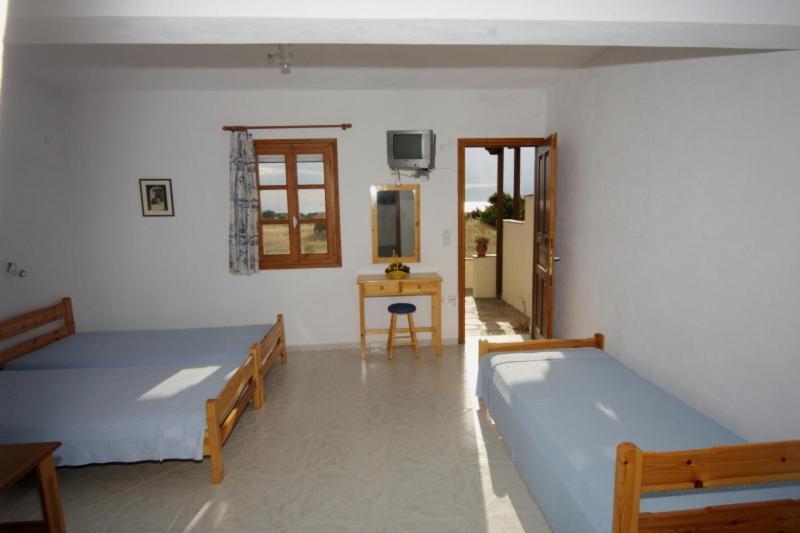Pirgos Naxos *