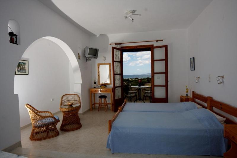 Pirgos Naxos Aliko Beach