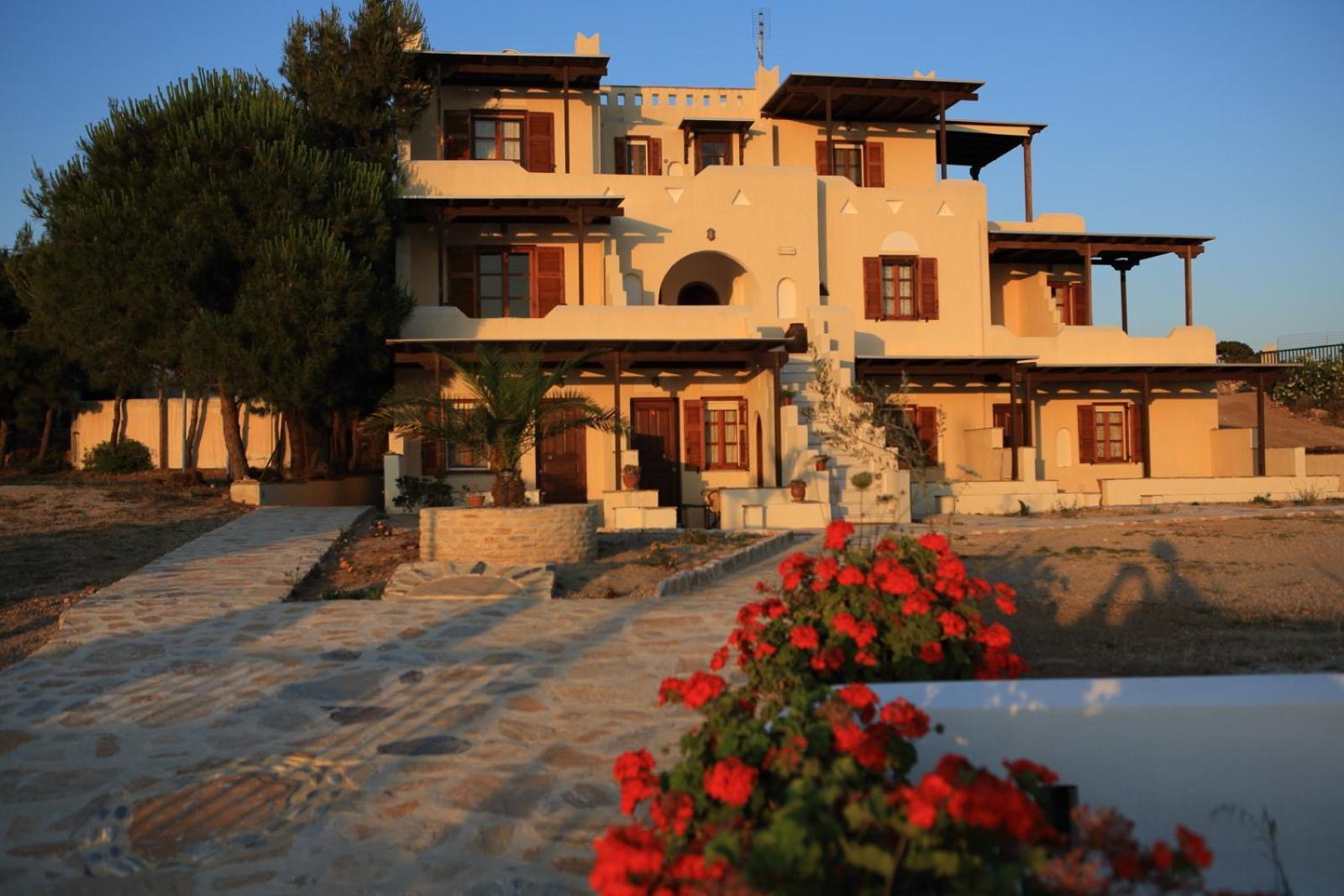 Pirgos Naxos Apartment